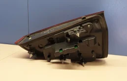 Фонарь внутренний левый для BMW X3 2020 года на фотографиях