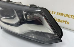 Фара правая для Volkswagen Tiguan 2007 года на фотографиях