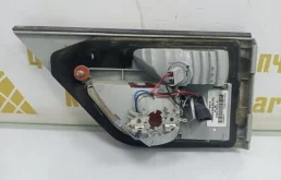 Фонарь внутренний левый для BMW X3 2009 года на фотографиях