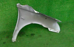 Крыло левое для Toyota Avensis 2005 года на фотографиях