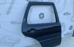 Дверь задняя правая для Mercedes-Benz M class 2000 года на фотографиях