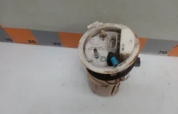 Топливный насос для Skoda Octavia 2008 года на фотографиях