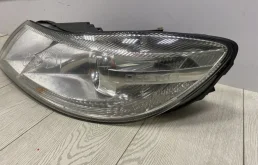 Фары для Skoda Octavia 2004 года на фотографиях