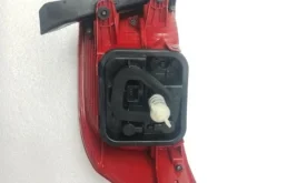 Фонарь внешний правый для Volkswagen Passat 2012 года на фотографиях