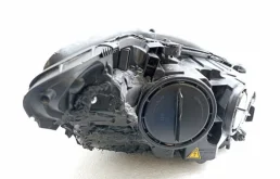 Противотуманка (ПТФ) передняя левая для Mercedes-Benz S class 2010 года на фотографиях