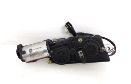 Доводчик двери багажника правый для BMW X5 на фотографиях