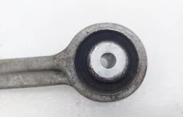 Рычаг передний правый верхний для Audi A6 2013 года на фотографиях