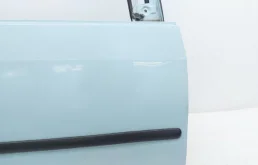 Дверь передняя правая для Volkswagen Caddy 2010 года на фотографиях