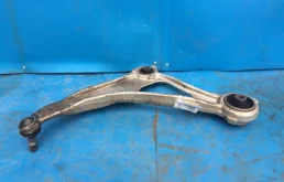 Рычаг передний правый нижний для Nissan Teana на фотографиях