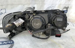 Фара левая для Volvo S80 2005 года на фотографиях