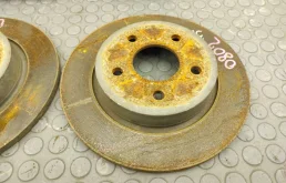 Суппорт задний левый для Ford Focus на фотографиях