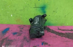 Противотуманка (ПТФ) передняя левая для Volkswagen Passat 2001 года на фотографиях