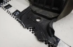 Подкрылок передний правый для Nissan X-Trail 2017 года на фотографиях