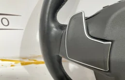 Руль для BMW 5er 2017 года на фотографиях