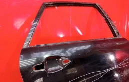 Дверь задняя правая для Lexus RX 2005 года на фотографиях