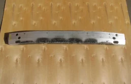 Усилитель переднего бампера для Lexus RX 2008 года на фотографиях