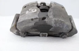 Суппорт передний правый для Audi A6 2015 года на фотографиях