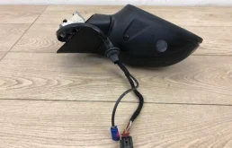 Зеркало заднего вида (в салоне) для Volkswagen Touareg 2013 года на фотографиях