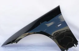 Крылья для BMW 3er 2006 года на фотографиях