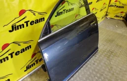 Дверь передняя правая для Audi A6 2002 года на фотографиях