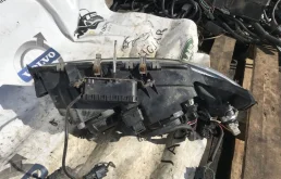 Фара левая для Volvo S80 2005 года на фотографиях