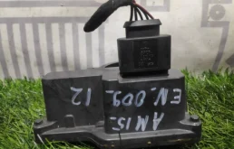 Дроссельная заслонка для Volkswagen Passat 2014 года на фотографиях