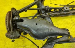 Подрамник двигателя для Mercedes-Benz S class 1998 года на фотографиях