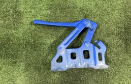 Петля капота левая для Kia Sportage на фотографиях