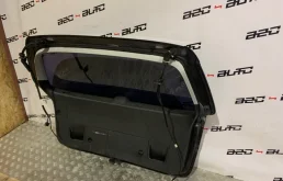 Дверь багажника для Volkswagen Passat 2010 года на фотографиях