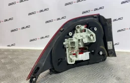 Фонарь правый для Volvo S60 2012 года на фотографиях