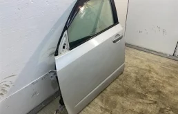 Дверь передняя левая для Subaru Forester 2012 года на фотографиях