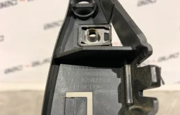 Направляющая бампера передняя правая для Citroen DS4 на фотографиях