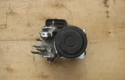 Блок ABS для Lexus RX 2009 года на фотографиях