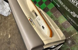 Дверь задняя правая для Lexus RX 2005 года на фотографиях