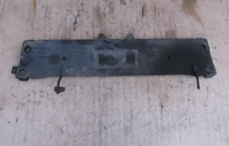 Балка передняя поперечная для Suzuki Grand Vitara 2006 года на фотографиях