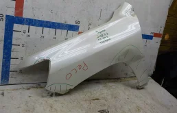 Крылья для Toyota Land Cruiser 2018 года на фотографиях