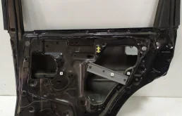 Дверь задняя правая для Nissan X-Trail 2006 года на фотографиях