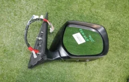 Зеркала для Toyota Land Cruiser 2021 года на фотографиях