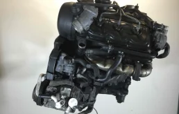 Двигатель для Audi A6 2000 года на фотографиях