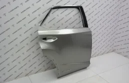 Накладка на дверь задняя правая для Lexus RX 2018 года на фотографиях