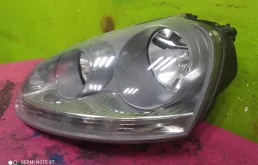 Фара ксенон левая для Volkswagen Jetta 2009 года на фотографиях
