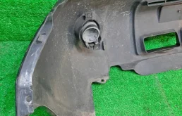 Бампер для Nissan X-Trail 2005 года на фотографиях