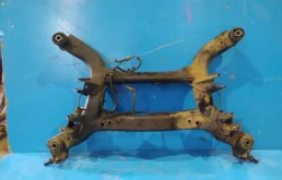 Задняя балка для Nissan Murano 2015 года на фотографиях