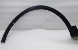 Расширитель арок передний левый для Ford Kuga 2015 года на фотографиях