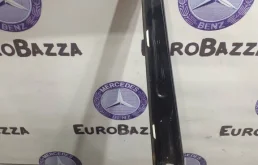 Дверь задняя правая для Mercedes-Benz C class 1996 года на фотографиях