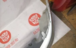 Бампер передний для Volkswagen Jetta 2009 года на фотографиях