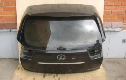 Дверь багажника для Lexus RX 2005 года на фотографиях