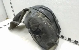 Подкрылок передний правый для Renault Duster 2010 года на фотографиях