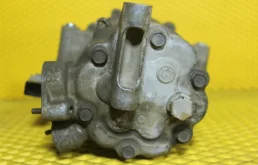 Компрессор кондиционера для Skoda Octavia 2015 года на фотографиях