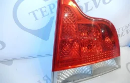 Фонарь правый для Volvo S60 2004 года на фотографиях
